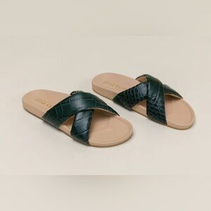 NIB Women’s Ma’am Size 6 Dolly Sandals in Forest